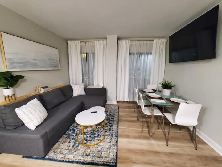 Remodeled 2Bd/2Ba Condo Mins From Universal Studio Орландо Экстерьер фото